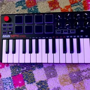 AKAI Mini Pro Music Makers Keyboard